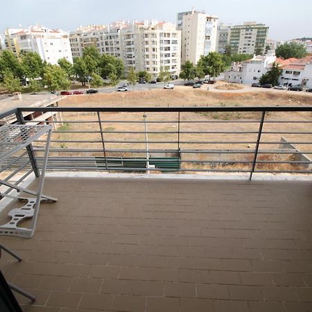 Urban Beach - Apartamento Por Do Sol Портиман Екстериор снимка