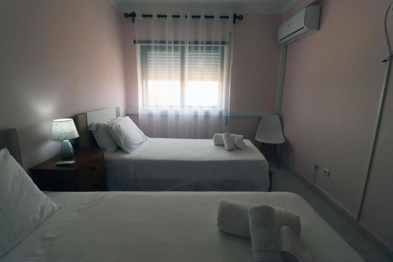 Urban Beach - Apartamento Por Do Sol Портиман Екстериор снимка
